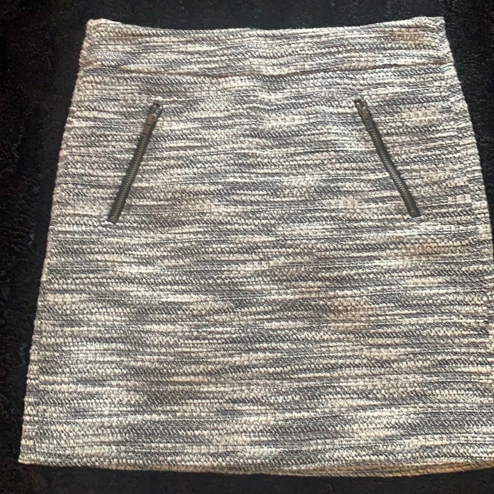 Ann Taylor LOFT Black & White Tweed Skirt Size 00P